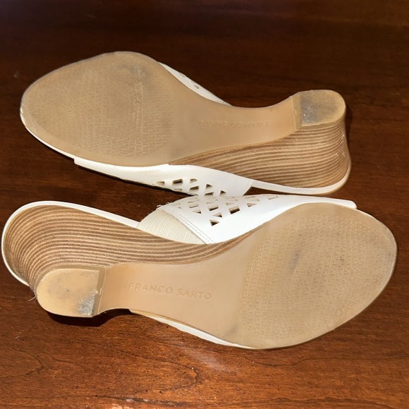 Franco Sarto Designer wedge, open toed shoe. Size 9.5M - Picture 5 of 8